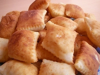 Kabartma Tozlu Hamur Kızartması Tarifi ve Malzemeleri